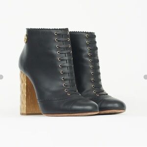 𝅺CHANEL Black Leather Lace Up Quilted Ankle Boots 39 / 8